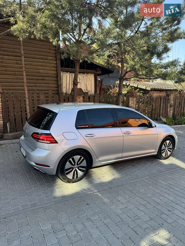 Хэтчбек Volkswagen e-Golf 2019 в Хмельницком