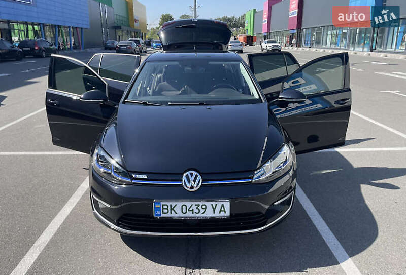 Хетчбек Volkswagen e-Golf 2018 в Тернополі
