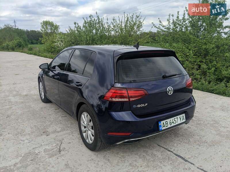 Хетчбек Volkswagen e-Golf 2017 в Вінниці