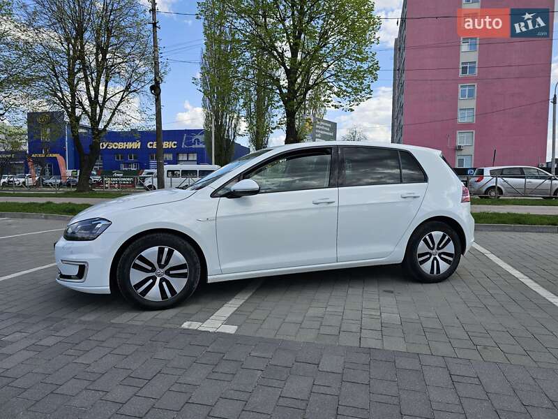 Volkswagen e-Golf 2016