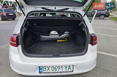 Хетчбек Volkswagen e-Golf 2016 в 