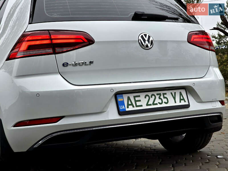 Хэтчбек Volkswagen e-Golf 2020 в Першотравенске