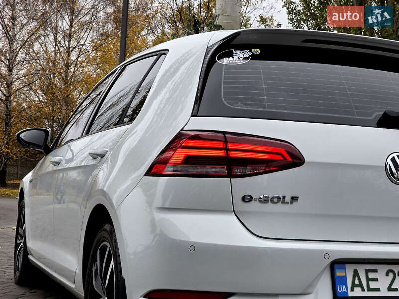 Хэтчбек Volkswagen e-Golf 2020 в Першотравенске
