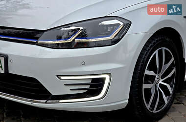 Хэтчбек Volkswagen e-Golf 2020 в Першотравенске