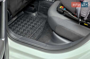 Хэтчбек Volkswagen e-Golf 2020 в Першотравенске