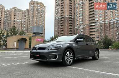 Хэтчбек Volkswagen e-Golf 2018 в Киеве