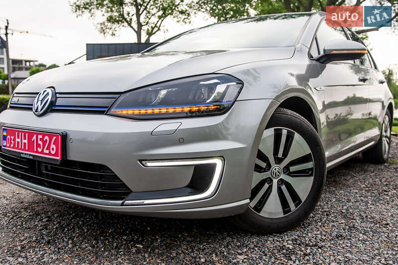 Хетчбек Volkswagen e-Golf 2016 в Умані