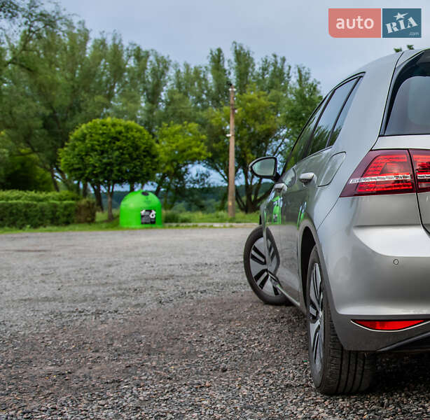 Хетчбек Volkswagen e-Golf 2016 в Умані
