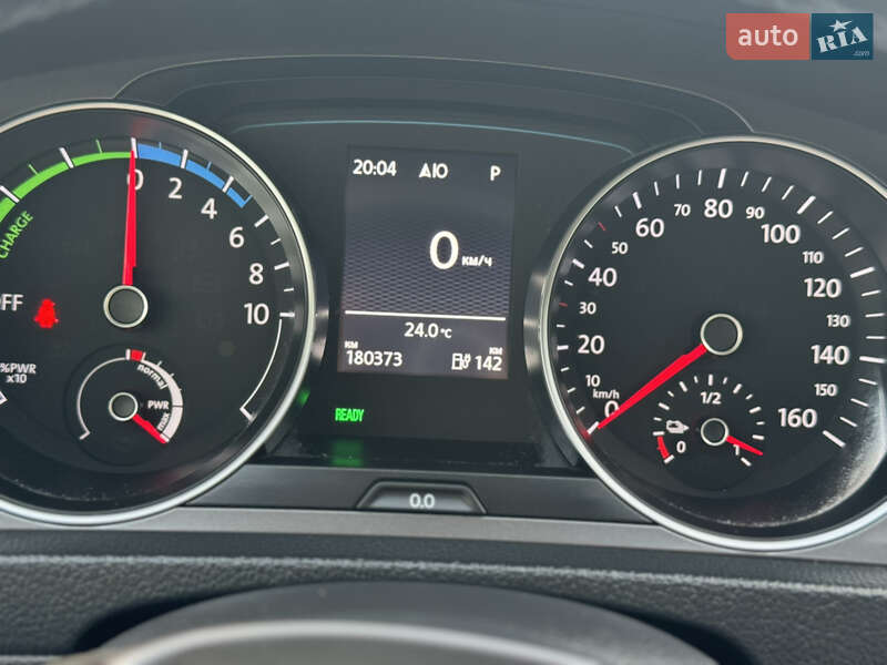 Хетчбек Volkswagen e-Golf 2015 в Рівному