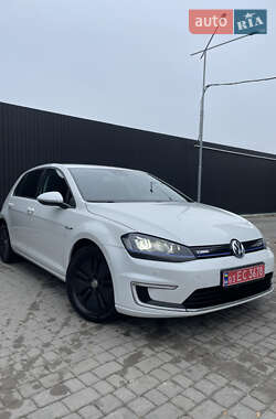 Хэтчбек Volkswagen e-Golf 2015 в Львове