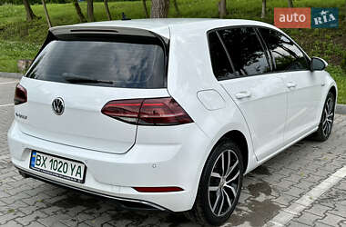 Хэтчбек Volkswagen e-Golf 2018 в 
