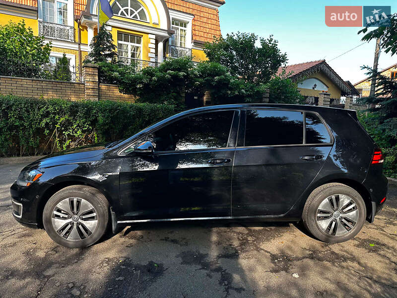 Хетчбек Volkswagen e-Golf 2017 в Києві фото 8 Хетчбек Volkswagen e-Golf 2017 в Києві