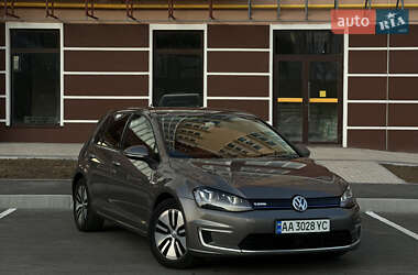 Хетчбек Volkswagen e-Golf 2015 в Умані