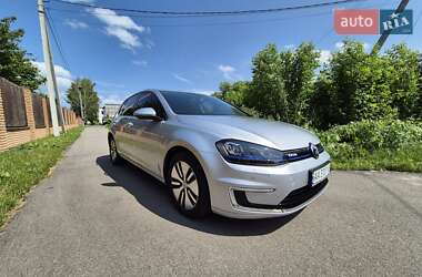 Хэтчбек Volkswagen e-Golf 2016 в 