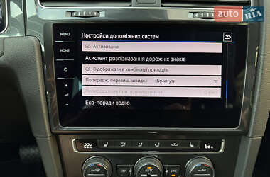 Хэтчбек Volkswagen e-Golf 2020 в 