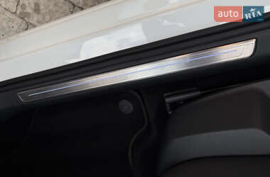 Хэтчбек Volkswagen e-Golf 2020 в 