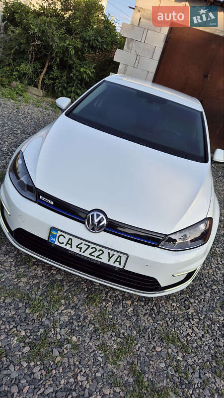 Хэтчбек Volkswagen e-Golf 2016 в Умани