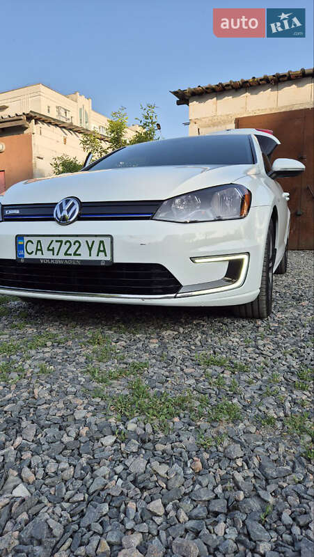 Хэтчбек Volkswagen e-Golf 2016 в Умани