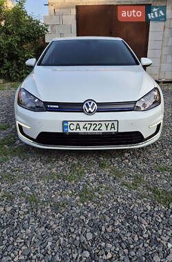 Хетчбек Volkswagen e-Golf 2016 в Умані