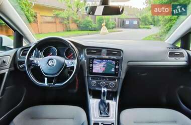 Хэтчбек Volkswagen e-Golf 2019 в 