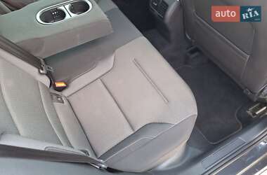 Хэтчбек Volkswagen e-Golf 2017 в 