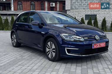 Хэтчбек Volkswagen e-Golf 2017 в 