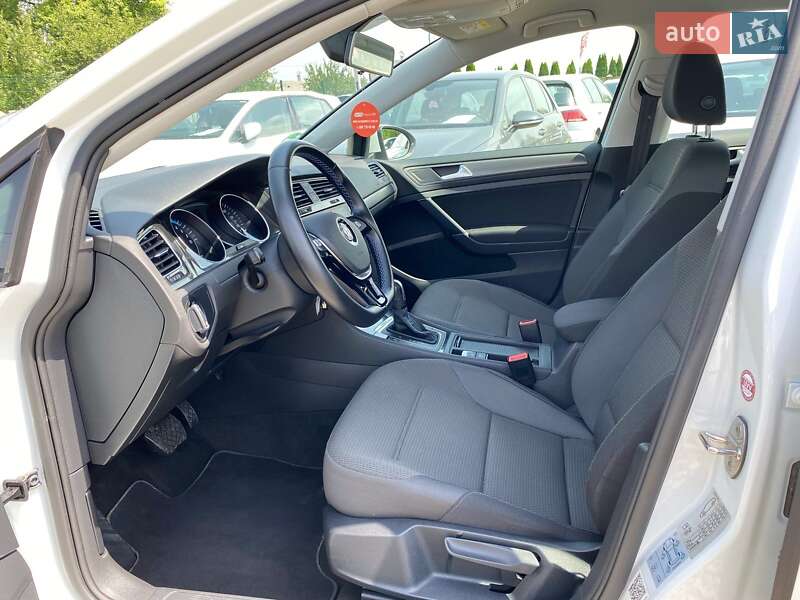 Хетчбек Volkswagen e-Golf 2020 в Львові