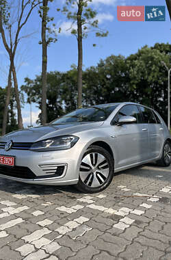 Хэтчбек Volkswagen e-Golf 2019 в 