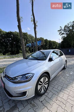 Хэтчбек Volkswagen e-Golf 2019 в 