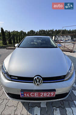 Хэтчбек Volkswagen e-Golf 2019 в 