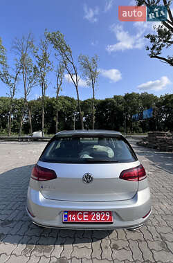 Хэтчбек Volkswagen e-Golf 2019 в 