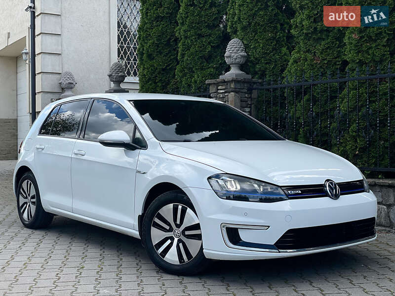 Хэтчбек Volkswagen e-Golf 2015 в 