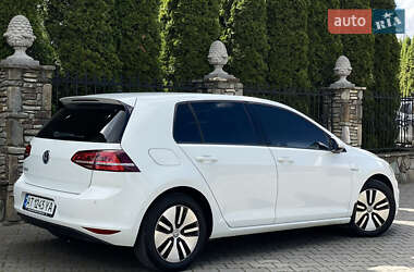 Хэтчбек Volkswagen e-Golf 2015 в 
