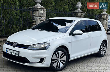 Хэтчбек Volkswagen e-Golf 2015 в 