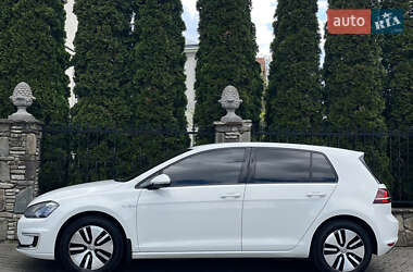 Хэтчбек Volkswagen e-Golf 2015 в 