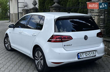 Хэтчбек Volkswagen e-Golf 2015 в 