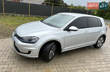Хэтчбек Volkswagen e-Golf 2015 в Черновцах