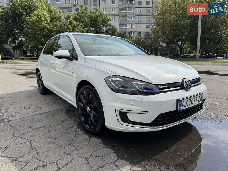 Хэтчбек Volkswagen e-Golf 2017 в Харькове фото 3 Хэтчбек Volkswagen e-Golf 2017 в Харькове