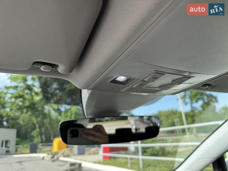 Хэтчбек Volkswagen e-Golf 2017 в Харькове фото 20 Хэтчбек Volkswagen e-Golf 2017 в Харькове