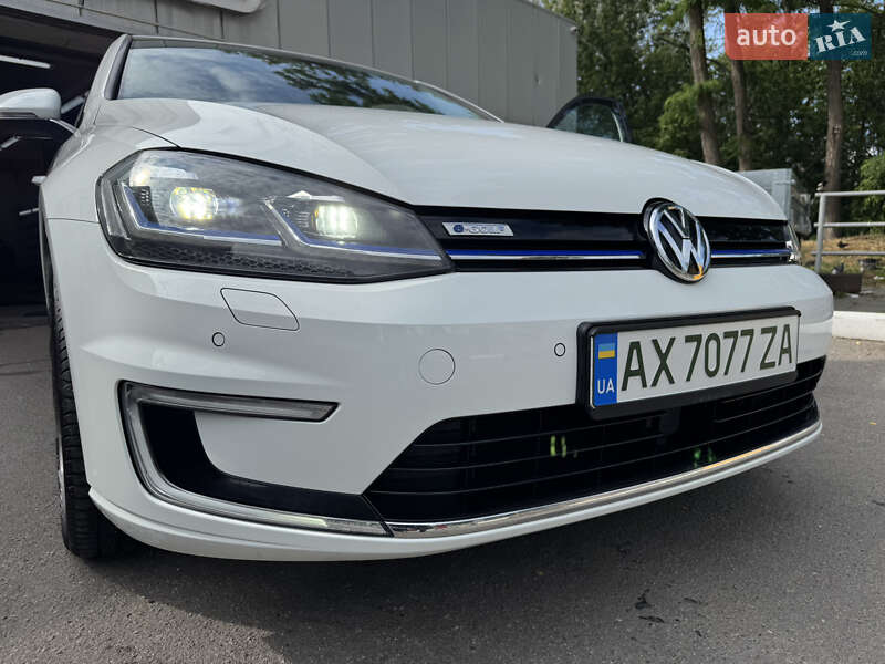 Хэтчбек Volkswagen e-Golf 2017 в Харькове фото 52 Хэтчбек Volkswagen e-Golf 2017 в Харькове
