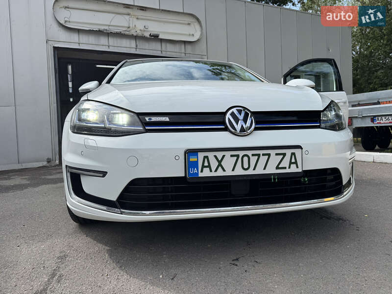 Хэтчбек Volkswagen e-Golf 2017 в Харькове фото 53 Хэтчбек Volkswagen e-Golf 2017 в Харькове
