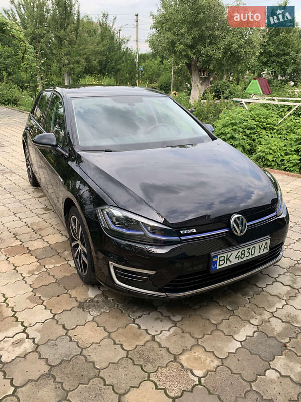 Volkswagen e-Golf 2019