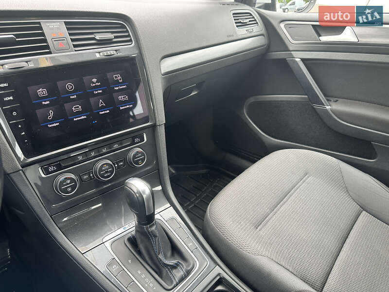 Хетчбек Volkswagen e-Golf 2019 в Іршаві