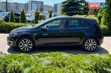 Хэтчбек Volkswagen e-Golf 2020 в 