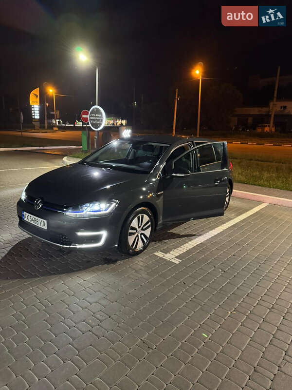 Хетчбек Volkswagen e-Golf 2019 в Харкові