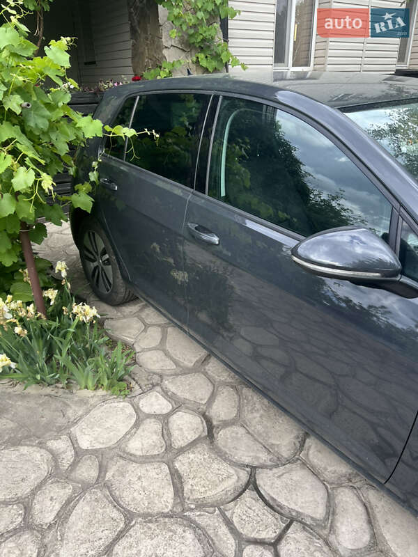 Хетчбек Volkswagen e-Golf 2019 в Харкові