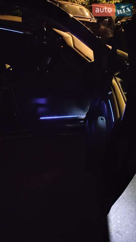 Хетчбек Volkswagen e-Golf 2016 в Львові фото 75 Хетчбек Volkswagen e-Golf 2016 в Львові