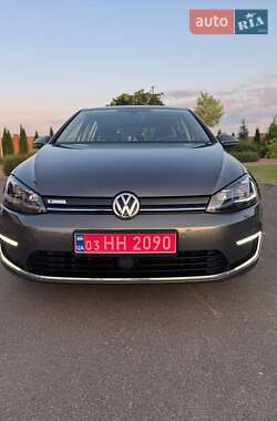 Хэтчбек Volkswagen e-Golf 2018 в 