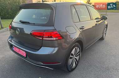 Хэтчбек Volkswagen e-Golf 2018 в 