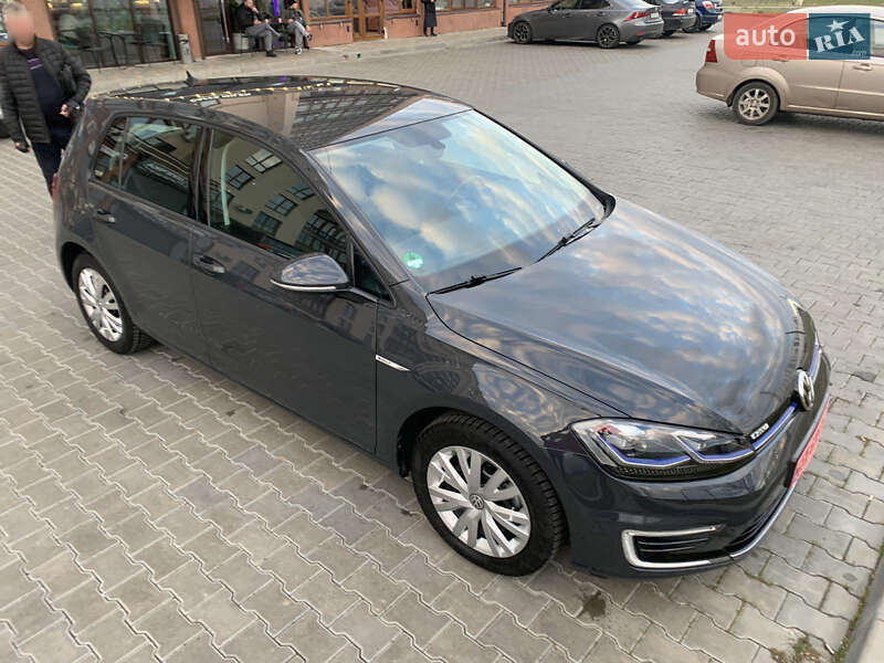 Хэтчбек Volkswagen e-Golf 2020 в Черноморске